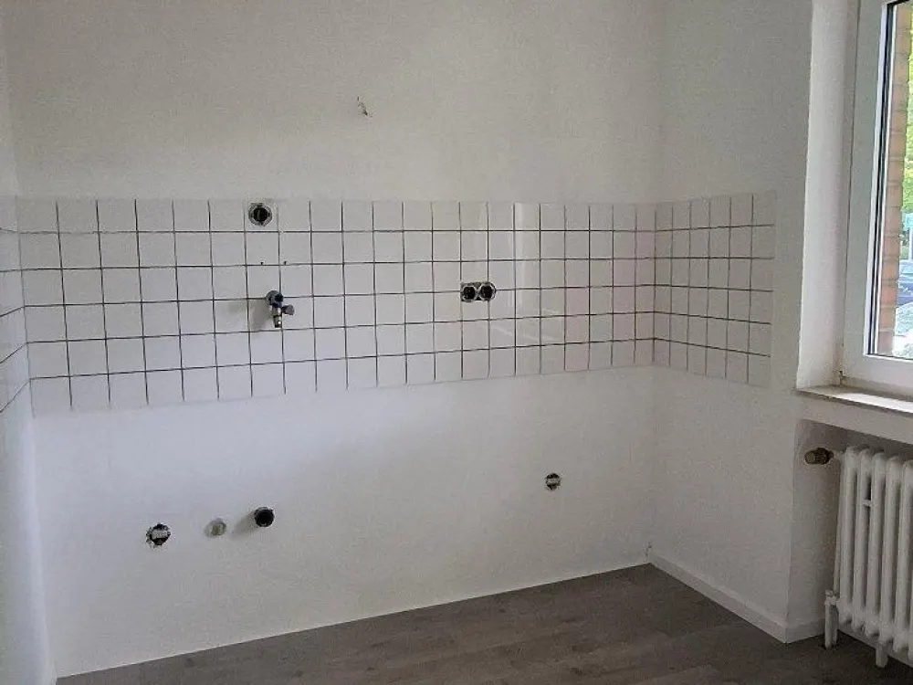 Frisch renovierte 1,5-Zimmer-Wohnung mit Balkon in Uni-Nähe