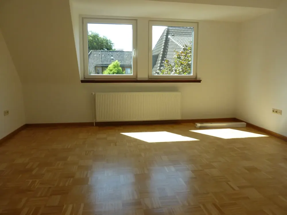 „Schöne 3 Zimmer Wohnung, 86 m², Nähe Knoops Park"