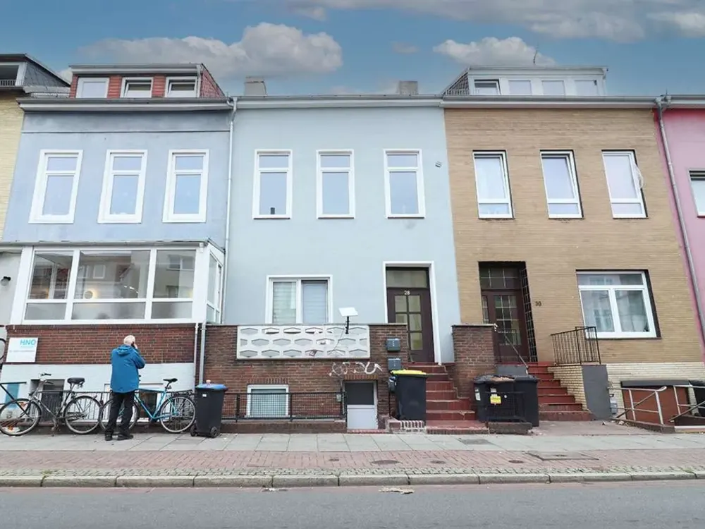 Walle / High-Quality Renovated 5-Room Maisonette Apartment in Attractive Residential Area
