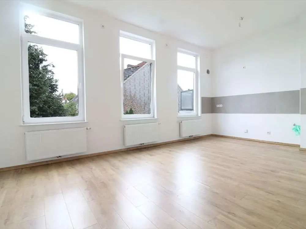 Walle / High-Quality Renovated 5-Room Maisonette Apartment in Attractive Residential Area