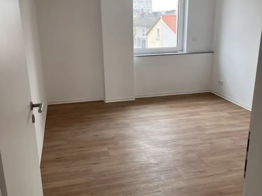 Exklusive 3-Zimmer-Wohnung mit EBK in Frankfurt am Main Gallus