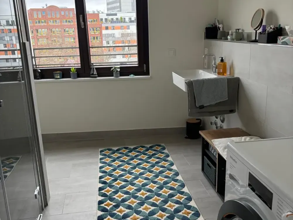 2 Zimmerwohnung mit Balkon zur Spree, von Privat, neu