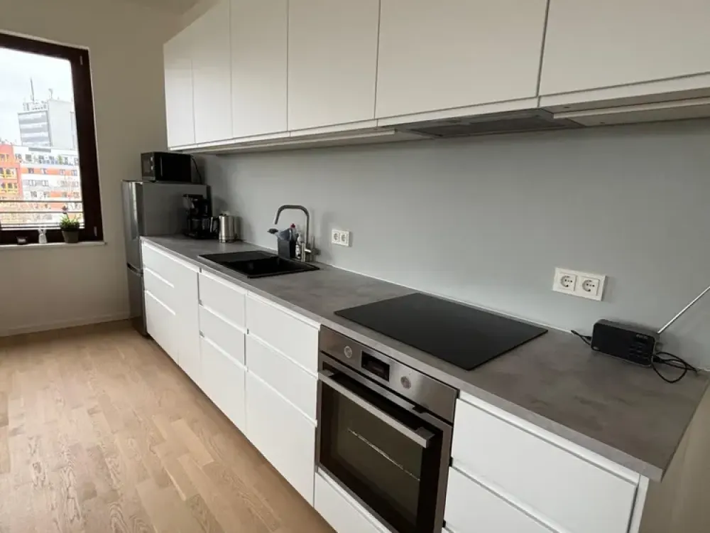 2 Zimmerwohnung mit Balkon zur Spree, von Privat, neu