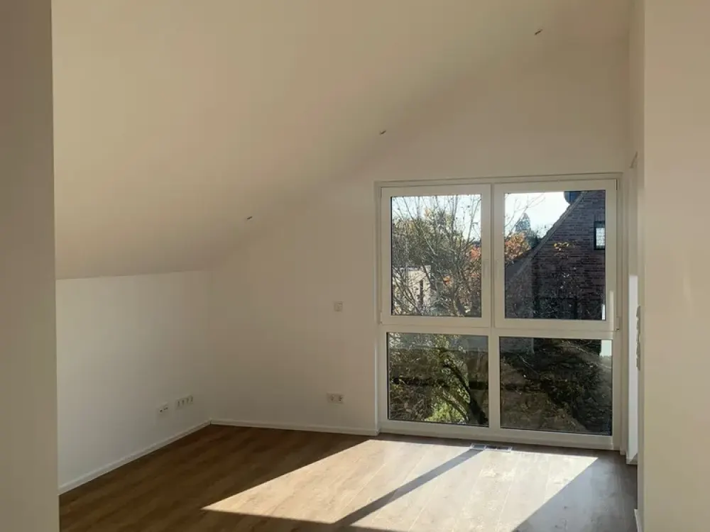 Moderne 2-Zimmer-Dachgeschosswohnung in Rösrath