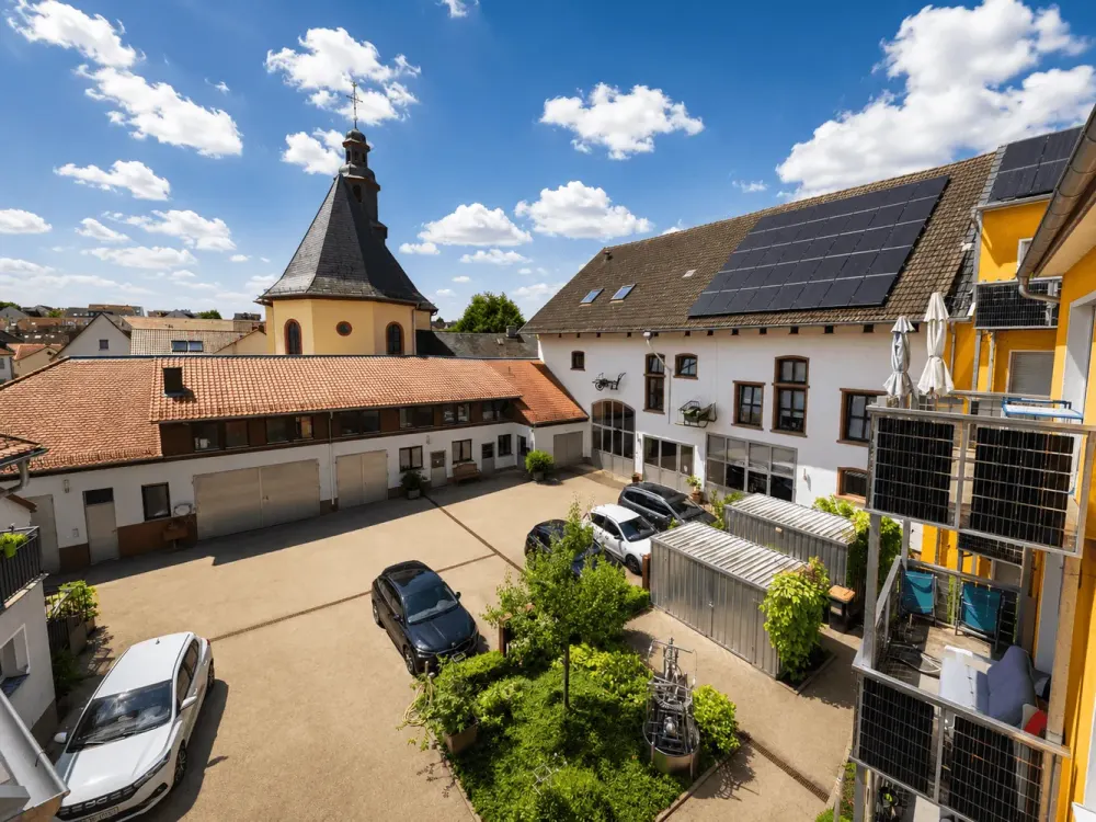 A+ Passive House: Exclusive 4-Room Apartment with Fitted Kitchen & Large Balcony!