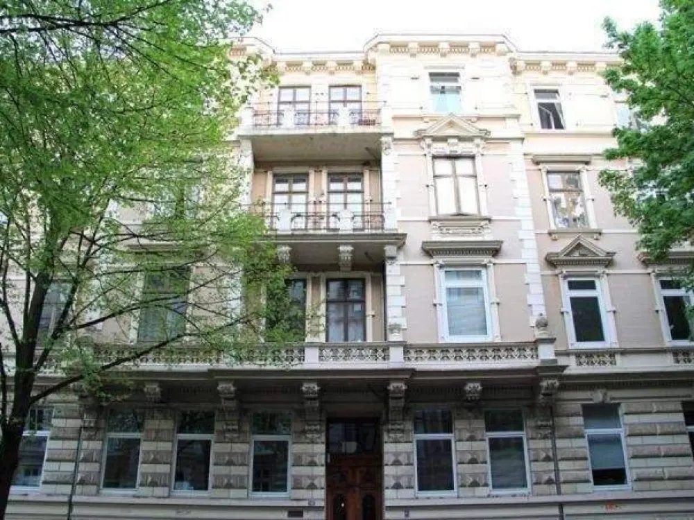 Rotherbaum: 1-Zi-Altbau in Uninähe: Wohnbüro, Praxis, Atelier