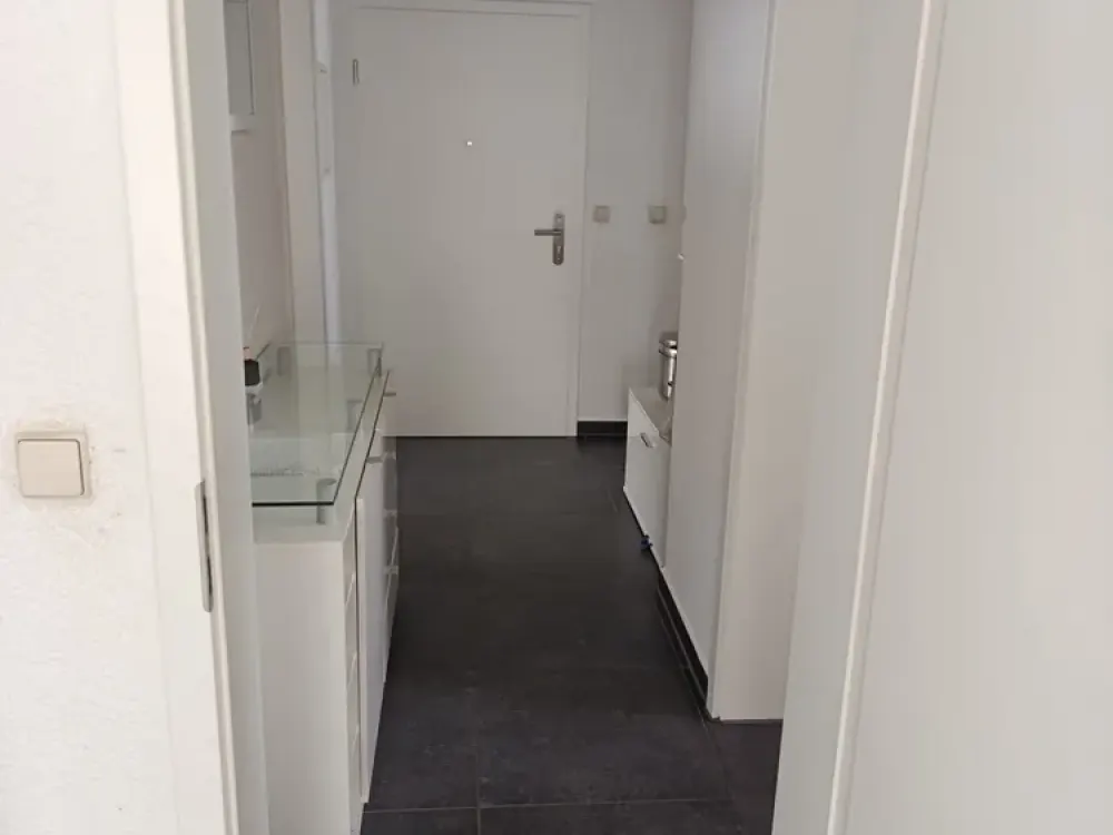 *** Moderne und lichtdurchflutete 3-Zimmerwohnung mit Einbauküche im Herzen Wendlingens ***