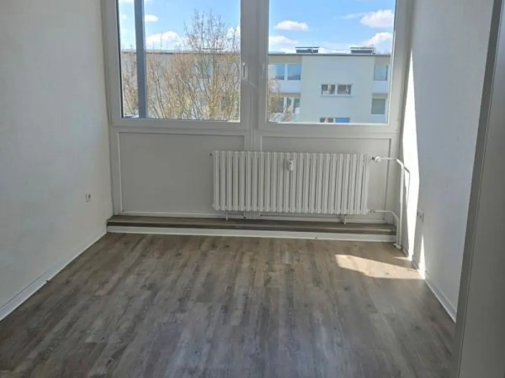 Familien aufgepasst! Geräumige 4-Raum-Wohnung in grüner und dennoch zentraler Lage