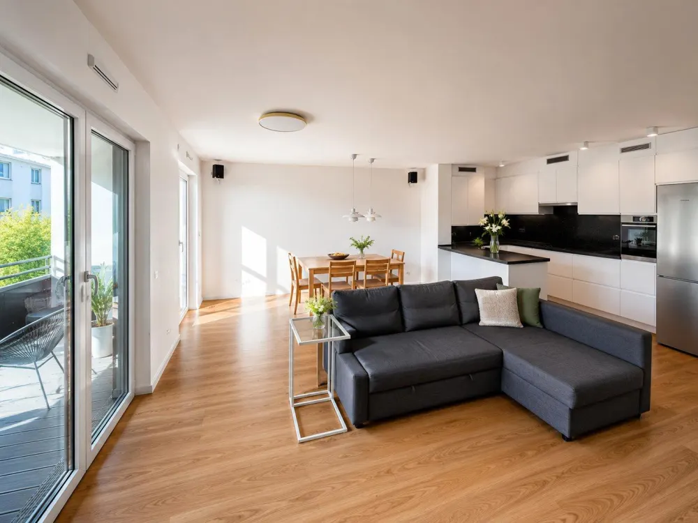 **Moderne 3-Zimmer-Wohnung im KfW-55-Effizienzhaus mit Balkon und