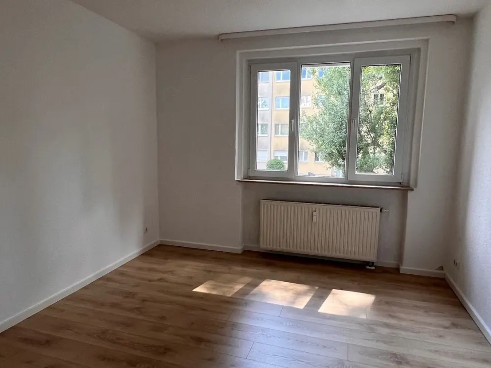 Bright Apartment in Green Location - ID 6579
