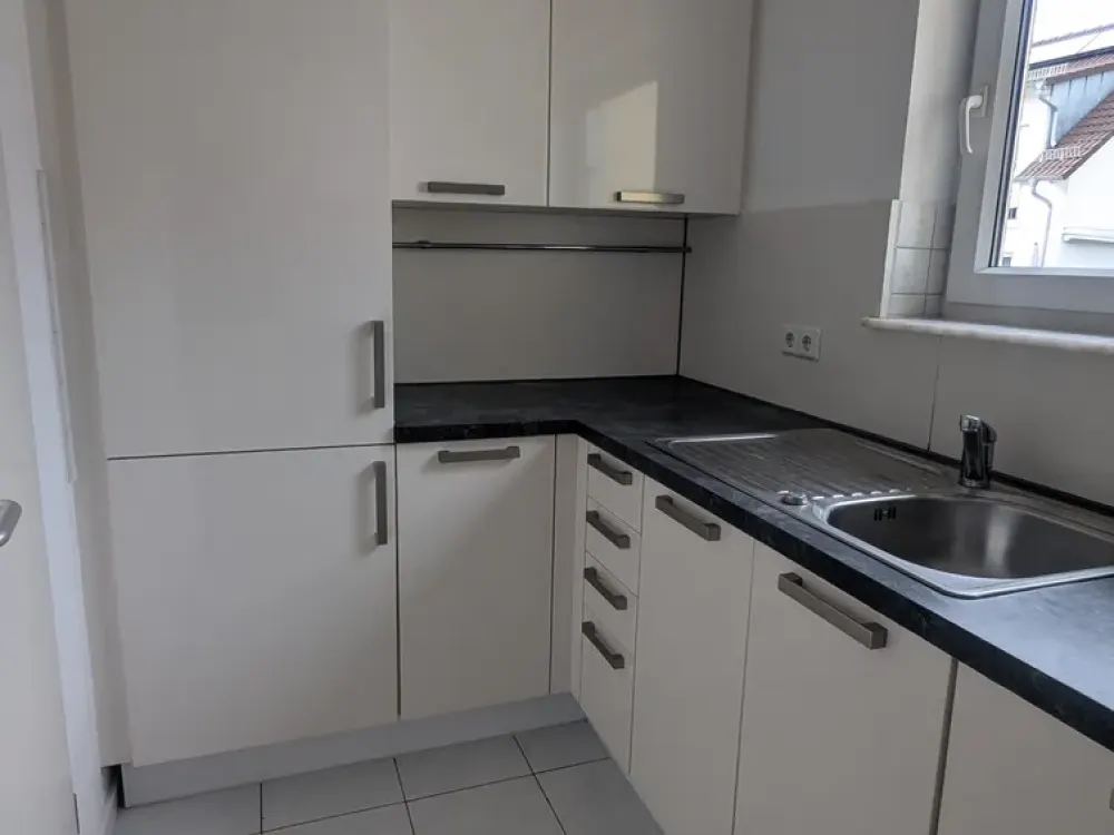 Helle 3-Zimmer-Wohnung, 98 m², Einbauküche, Balkon und Garage in Sindelfingen