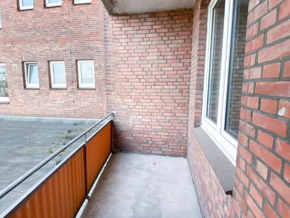 Möblierte 2-Zimmer-Wohnung mit EBK und Balkon am Berliner Tor