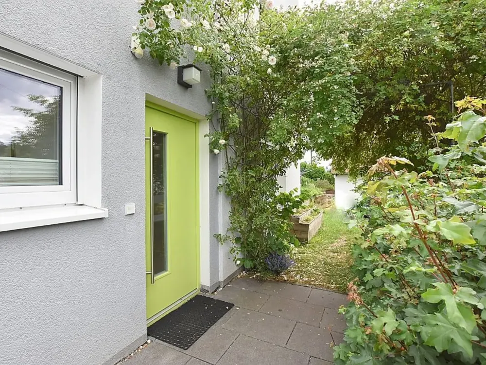 Modern möblierte Wohnung mit Fußbodenheizung in Esslingen am Neckar