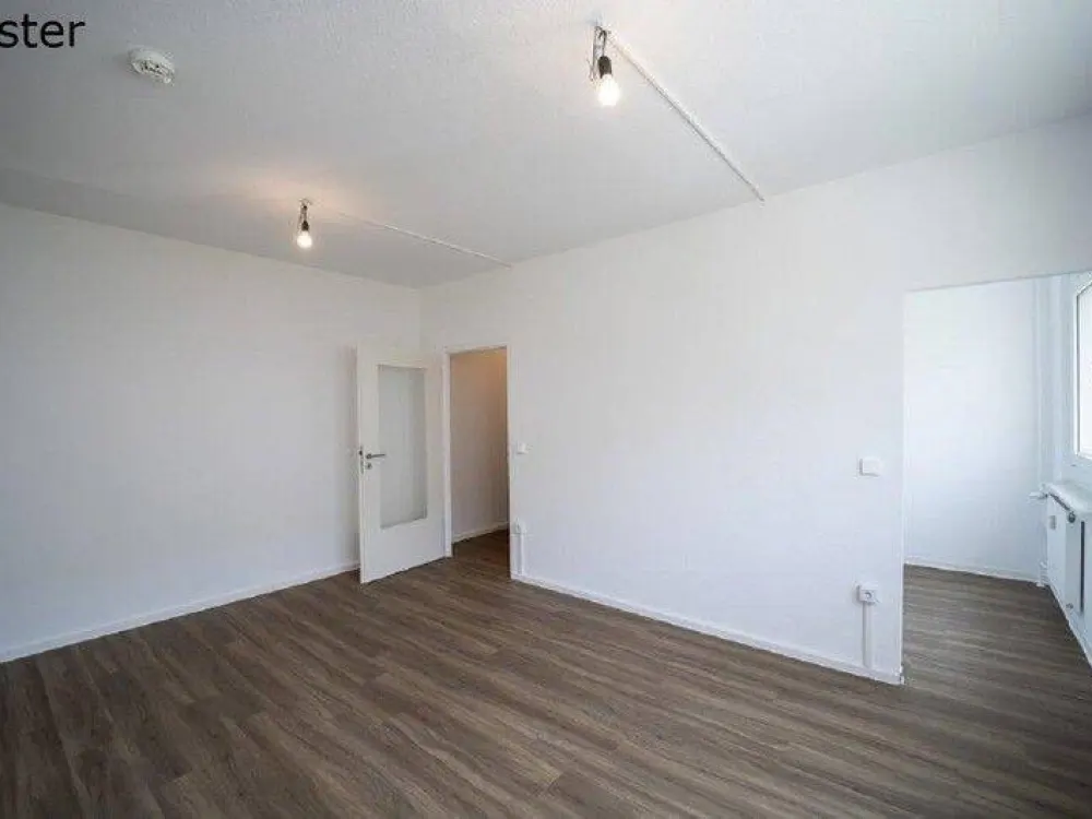 Herrliche 3-Raum-Wohnung mit Balkon!