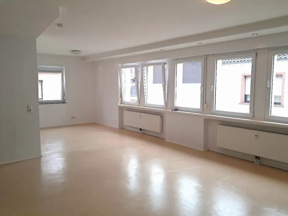Sunny and Quiet Apartment in the Heart of St.Ingbert