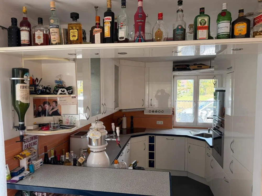 WG-Zimmer in großer 150m2 Wohnung zu vermieten