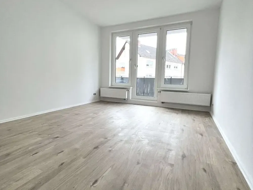 Renovierte 2-Zimmer-Wohnung mit Balkon