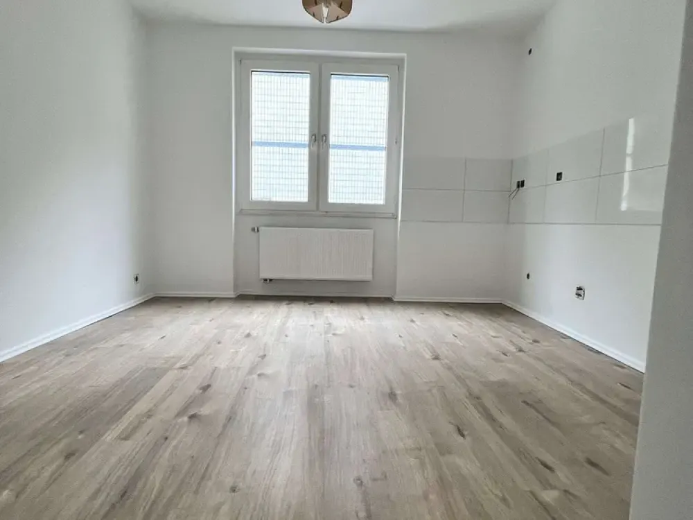 Renovierte 2-Zimmer-Wohnung mit Balkon