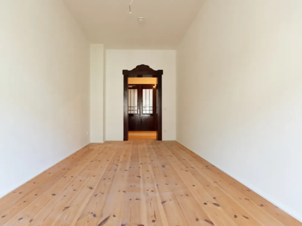 Elegant Family Apartment with High-Quality Features | Eat-in Kitchen | Floorboards | Wooden Doors