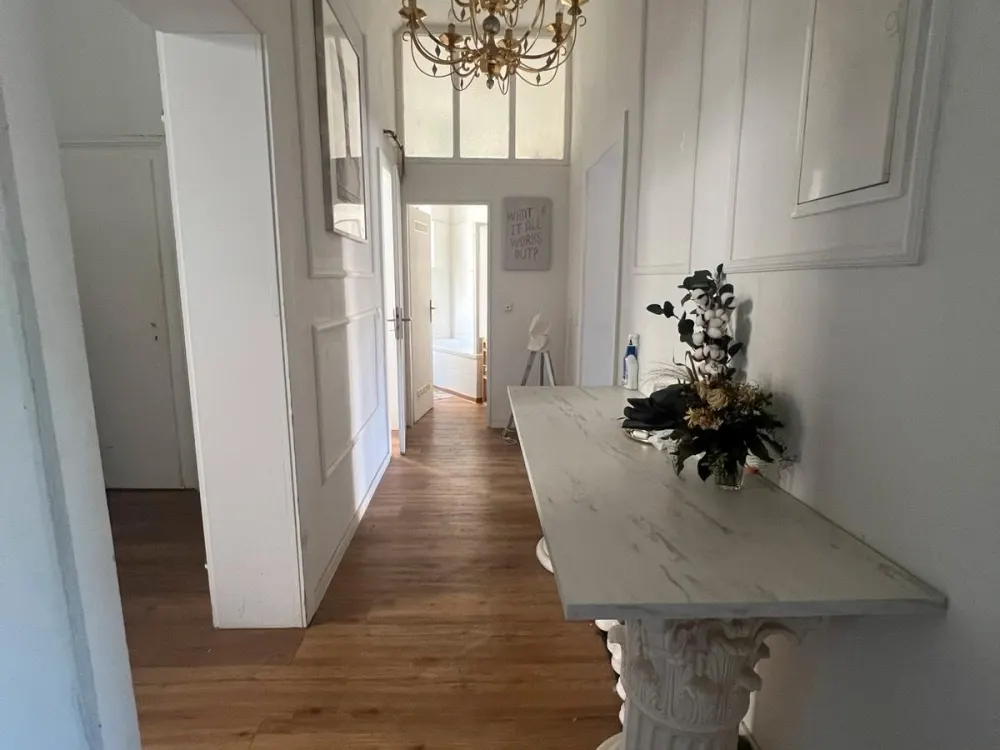 28 m² Zimmer in Frankfurt | 2 min zum Hbf & Main | ab sofort