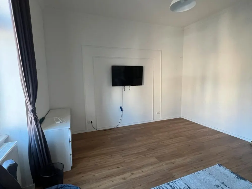 28 m² Zimmer in Frankfurt | 2 min zum Hbf & Main | ab sofort