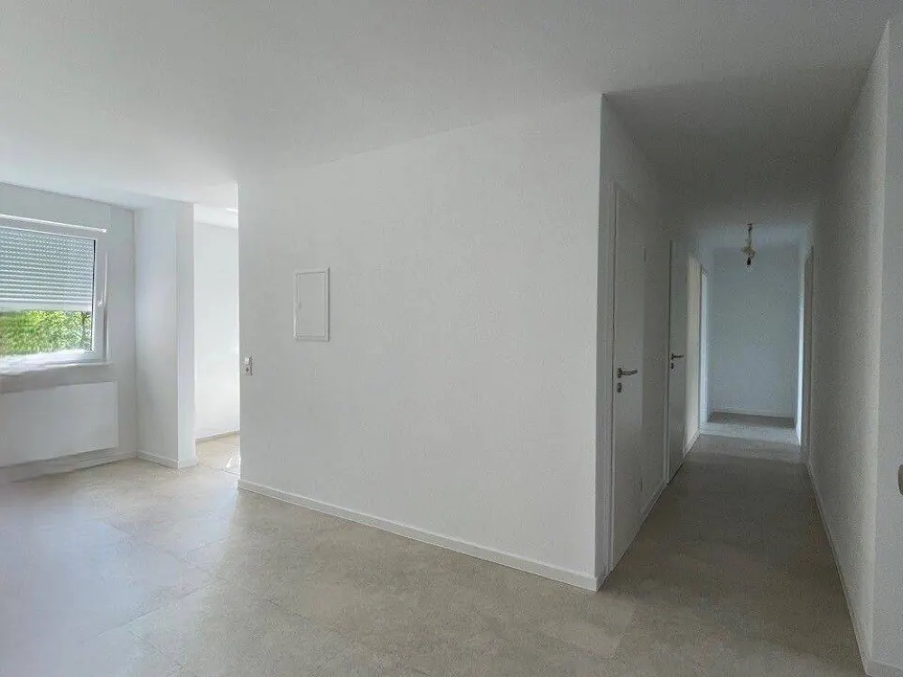 Erstbezug nach Sanierung - moderne 3,5 Zimmer-Wohnung mit Balkon