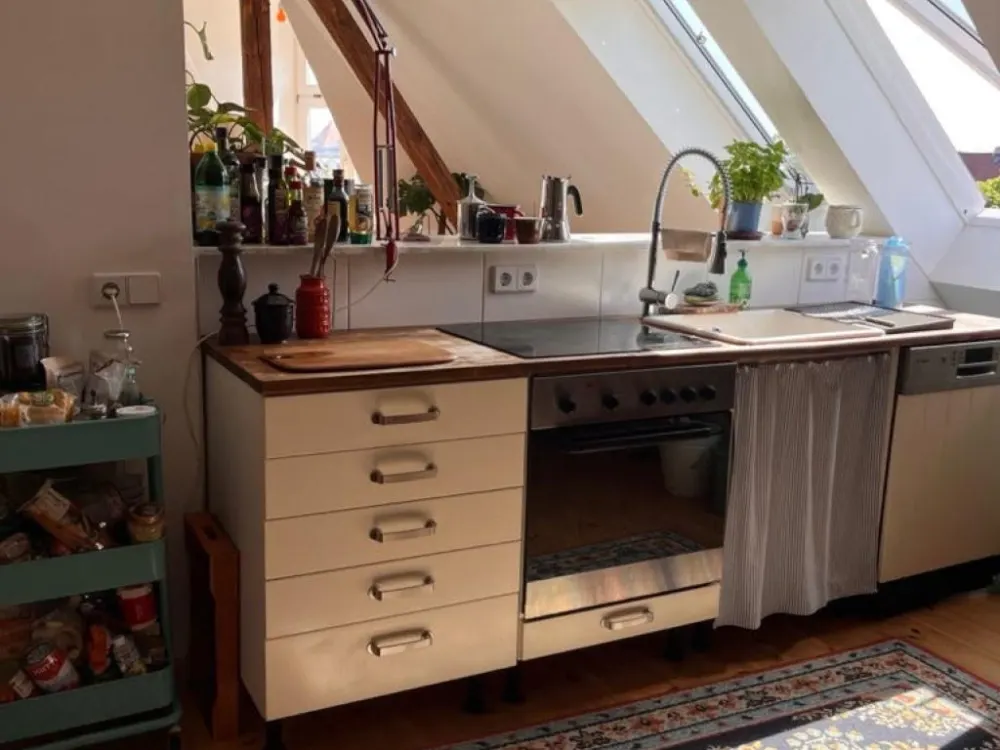 Bright Attic Apartment in Leipzig Connewitz from 01.01.27