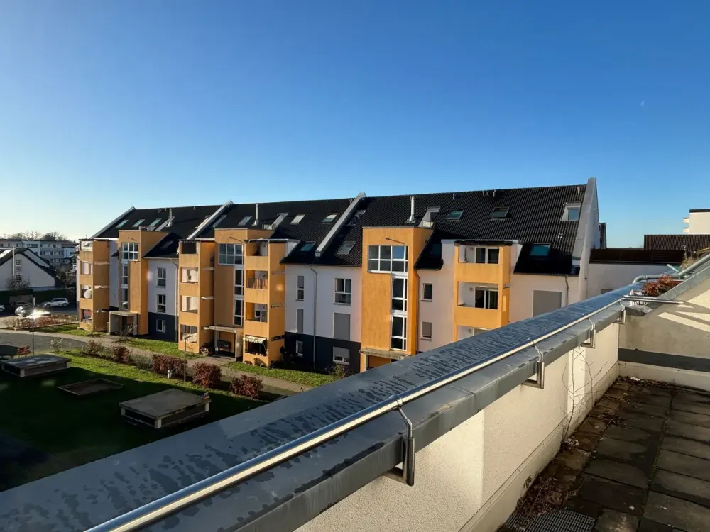 Moderne 2-Zimmer-Maisonette Wohnung mit Balkon in Köln