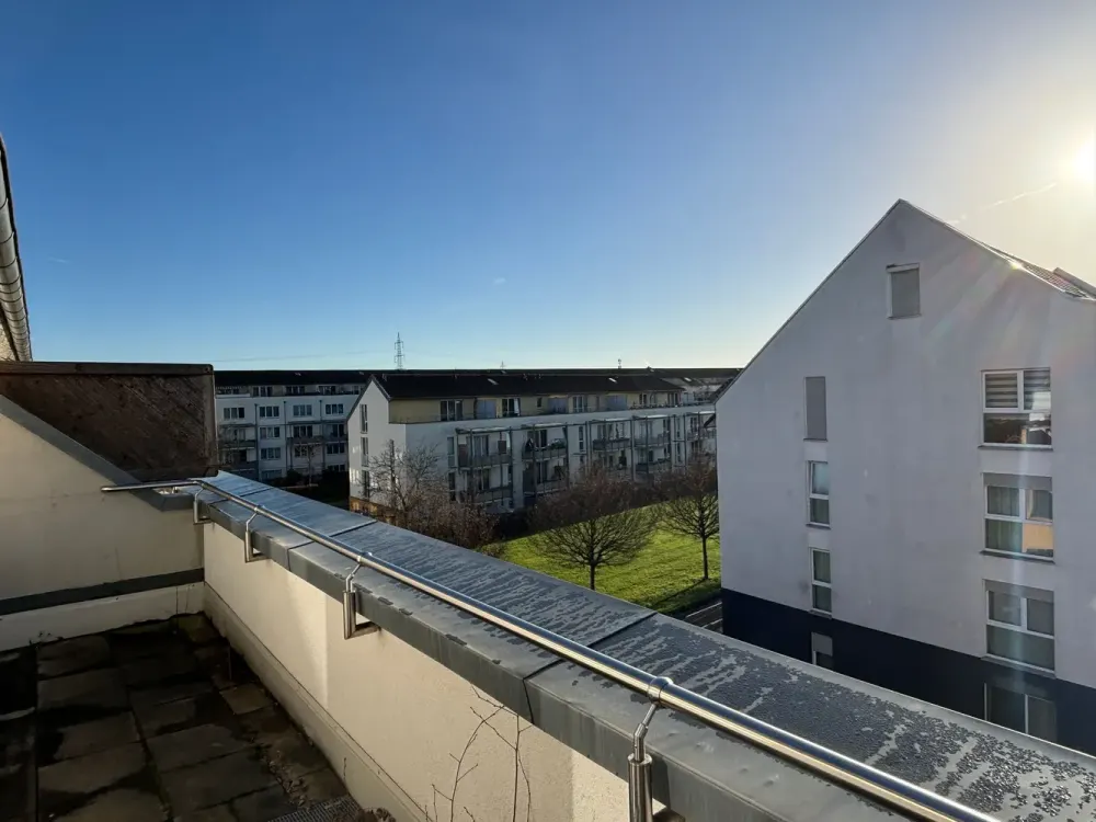Moderne 2-Zimmer-Maisonette Wohnung mit Balkon in Köln