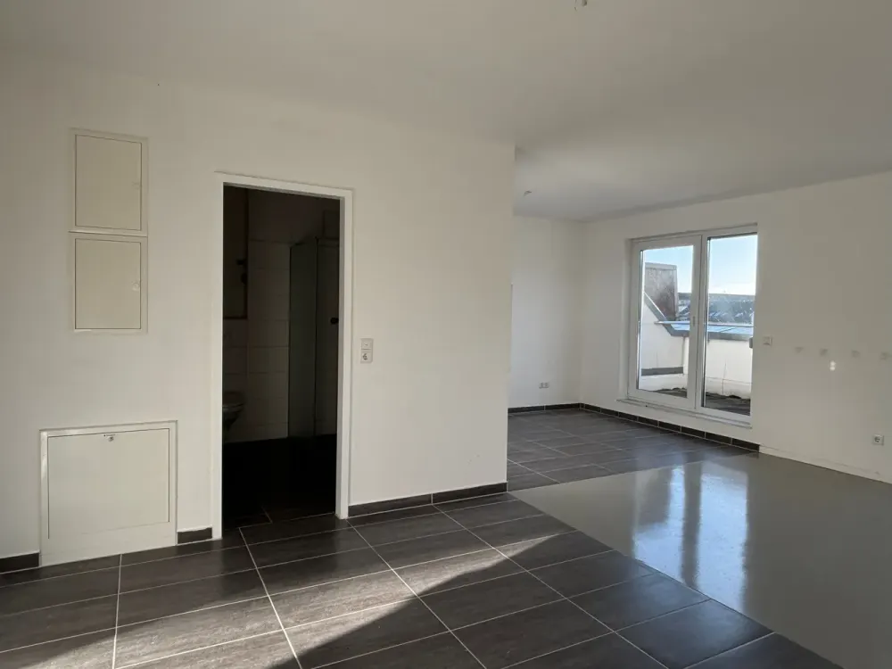 Moderne 2-Zimmer-Maisonette Wohnung mit Balkon in Köln