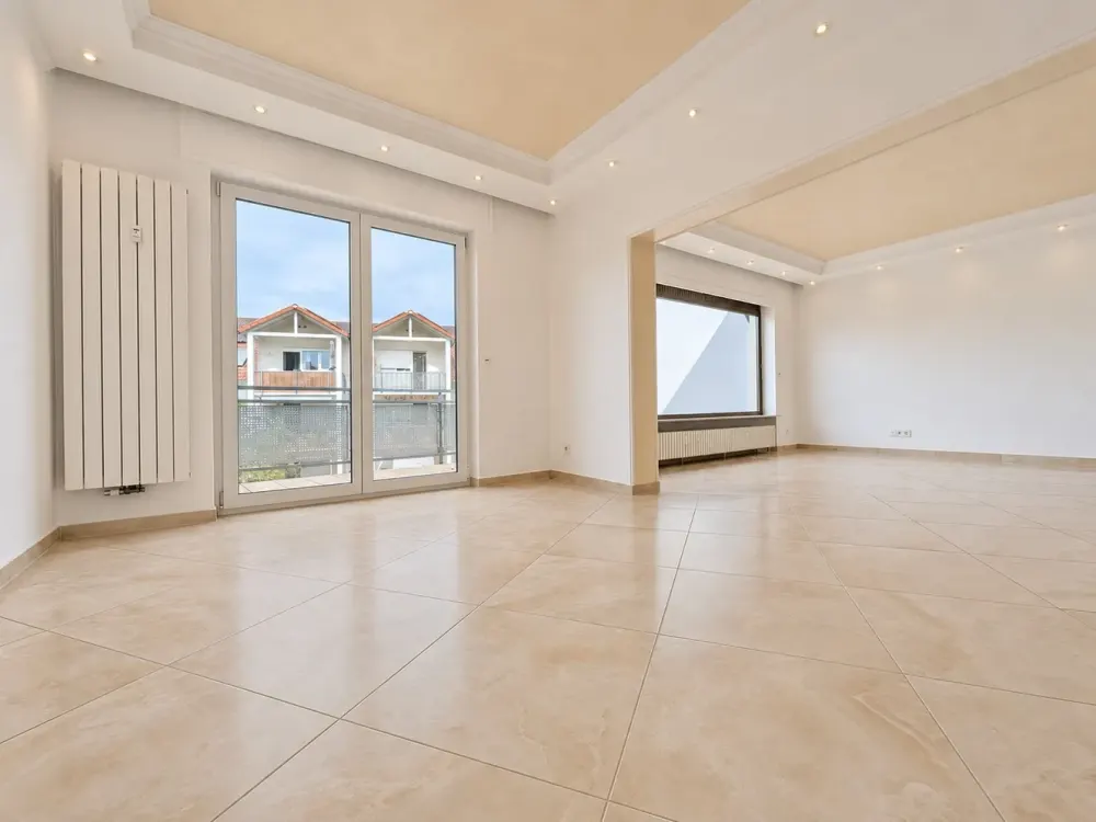 Viel Platz zum Wohlfühlen - großzügige 4,5-Zimmer-Wohnung mit Sonnenbalkon