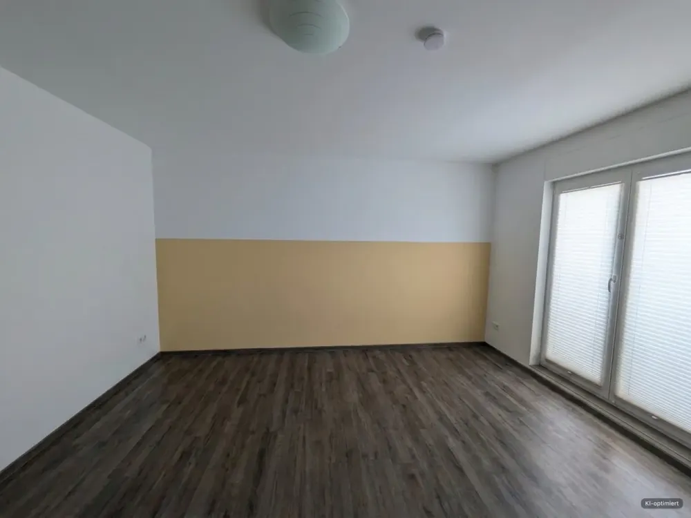 Schöne 3-Zimmer-Erdgeschosswohnung mit Terrasse und EBK - ca. 110 m² neuwertig