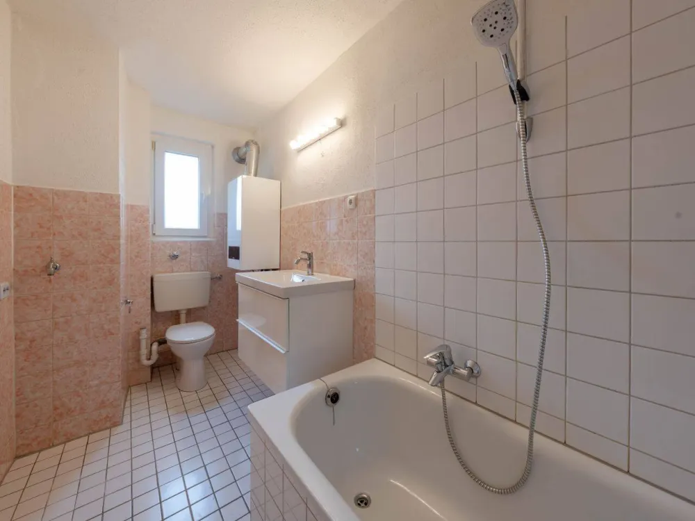 Stilvolle 2-Zimmer-Altbauwohnung im 2. Obergeschoss in Dortmund-Berghofen