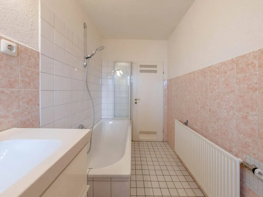 Stilvolle 2-Zimmer-Altbauwohnung im 2. Obergeschoss in Dortmund-Berghofen