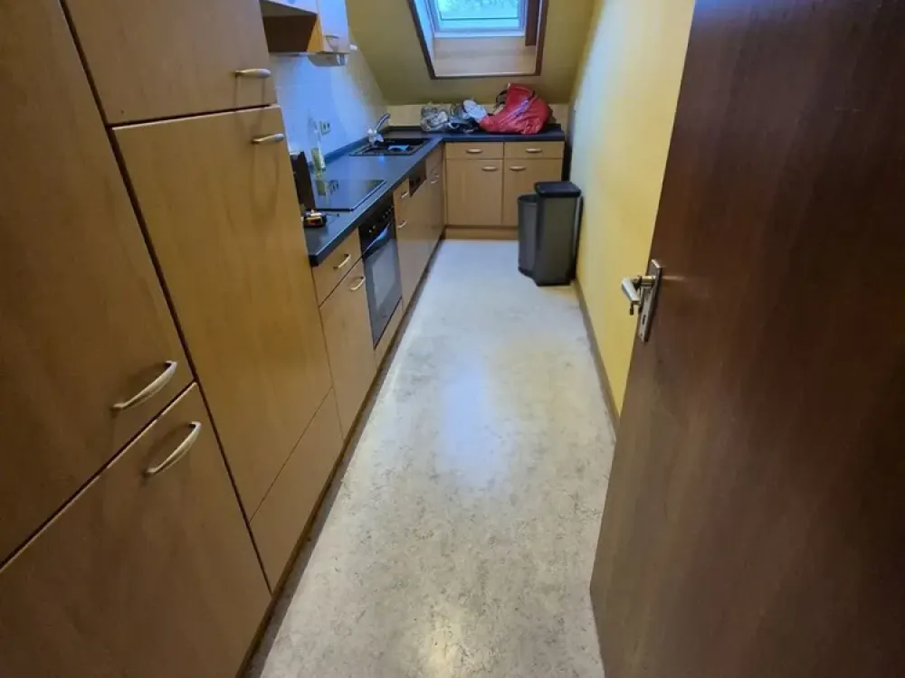 Schöne 2 ZKB-Wohnung mit Dachterrasse!