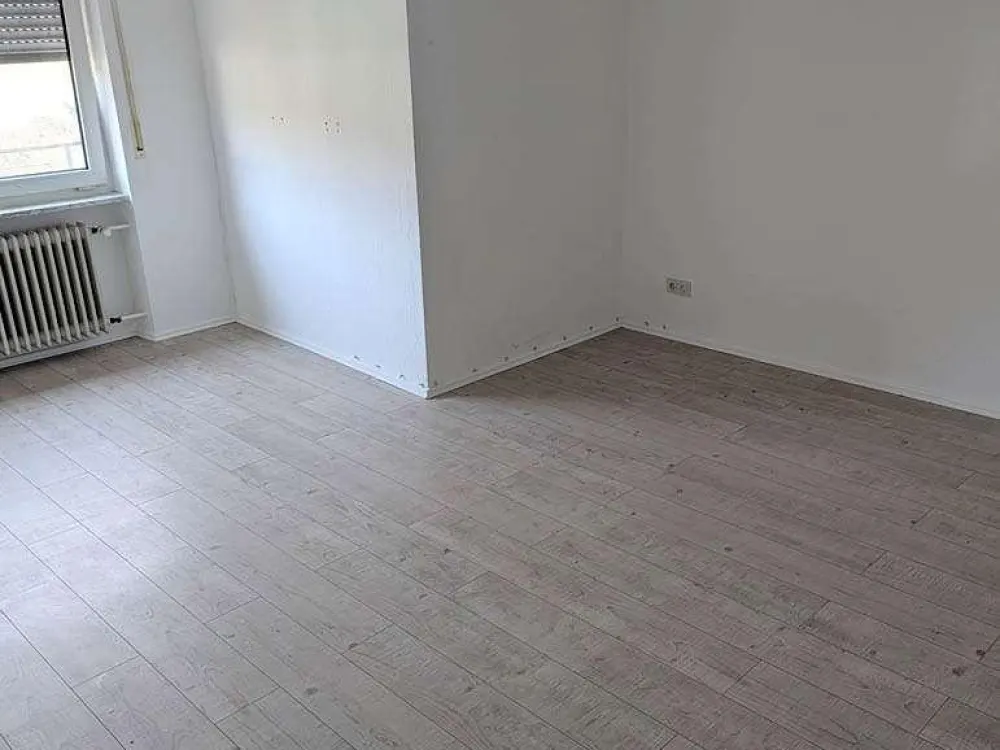 Helle 2,5-Zimmer-Wohnung mit tollem Blick ins Grüne in sehr guter Lage