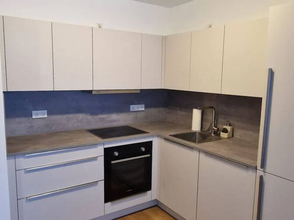Exklusives Wohnen: 2-Raum-Apartment im Neubau unmöbliert