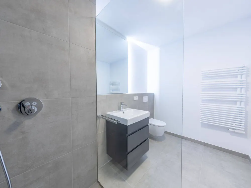 Exklusives Wohnen: 2-Raum-Apartment im Neubau unmöbliert