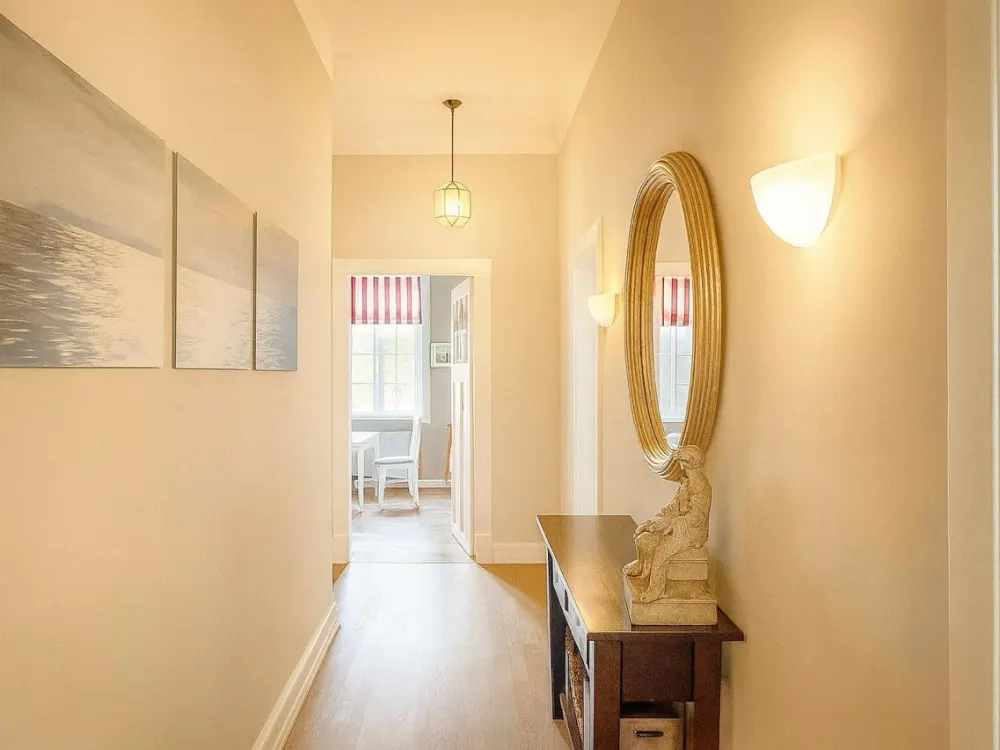 Beautiful Old Building Apartment with Garden in Blankenese