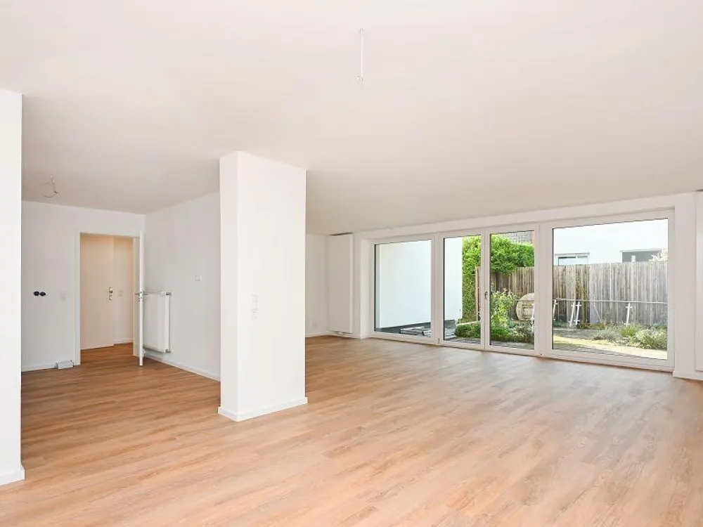 Erstbezug nach Sanierung in Bemerode: 5-Zimmer-Wohnung mit Terrasse und Garten!