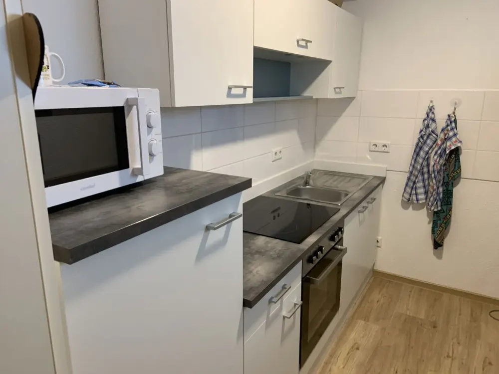Großzügige seniorengerechte Wohnung mit Balkon und Einbauküche