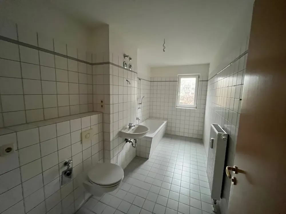 Großzügige 3 Zimmerwohnung in der Porzer Str. 43 / Treptow
