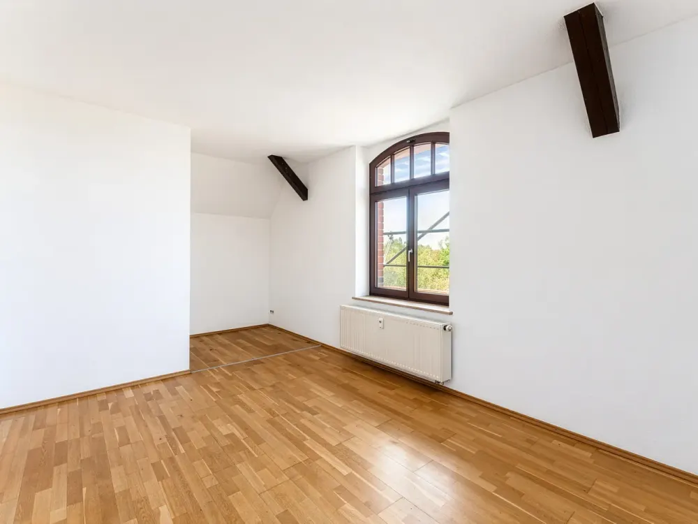 Bright 3-Room Apartment with Built-in Kitchen and Bathroom with Underfloor Heating Including Parking Space