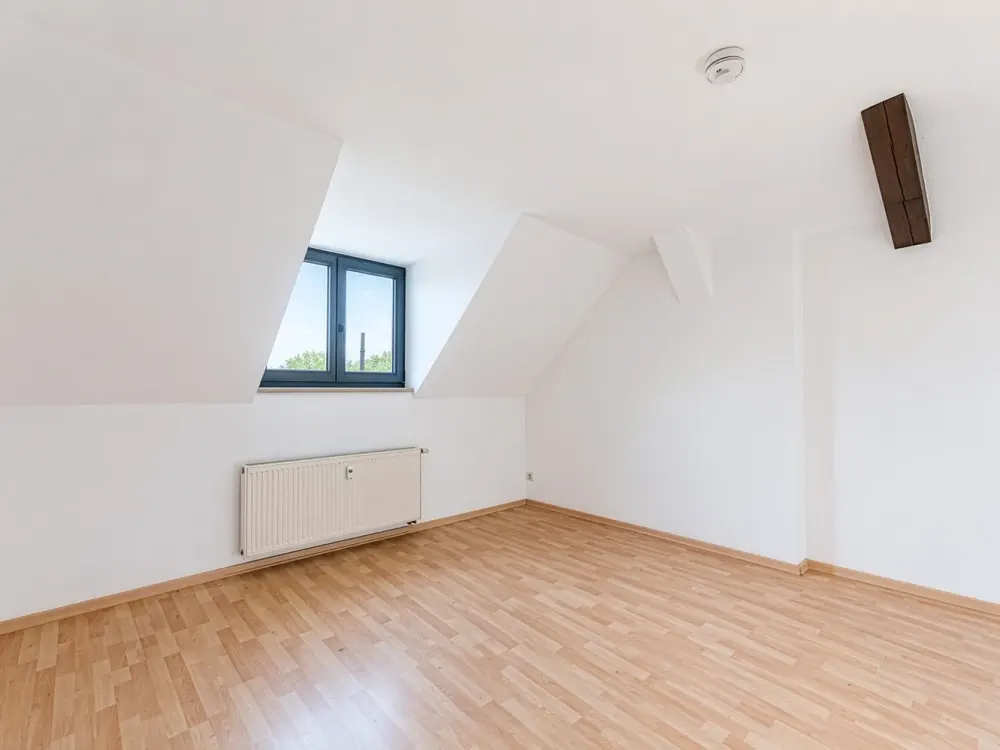 Bright 3-Room Apartment with Built-in Kitchen and Bathroom with Underfloor Heating Including Parking Space
