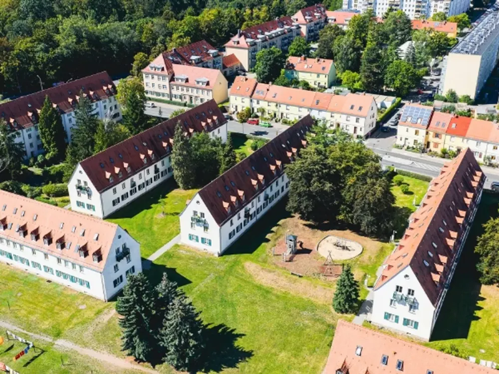 Wohnküche, Parkett & Wanne: 2-Zi.-Maisonetten-Wohnung // sofort frei