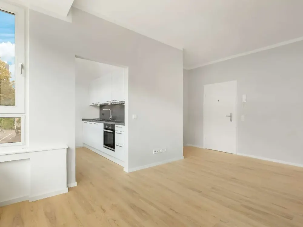 Sanierte Wohnung mit Küche sucht Nachmieter ab 01.10.2026!