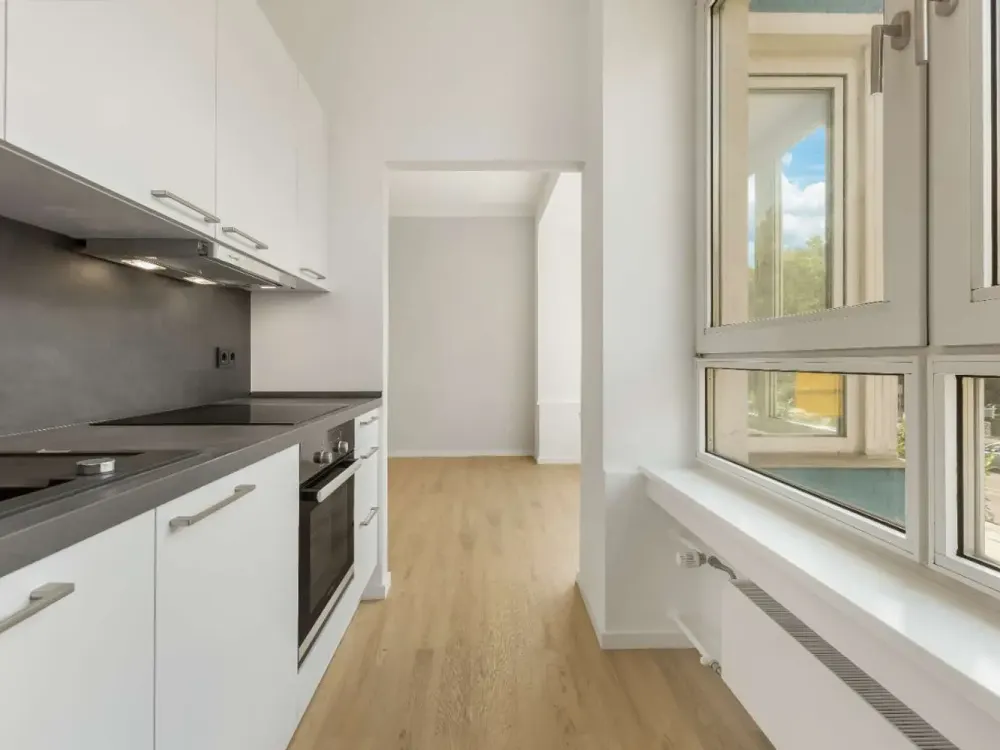 Sanierte Wohnung mit Küche sucht Nachmieter ab 01.10.2026!