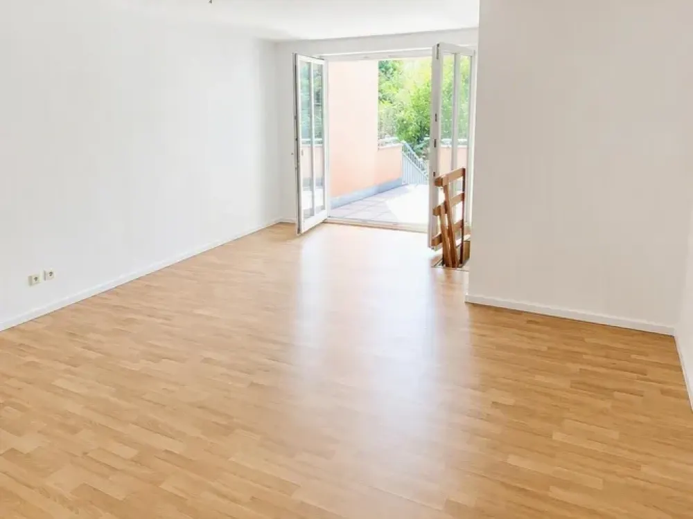 3-Zimmer-Wohnung mit Garten und Hobbyraum in Taufkirchen