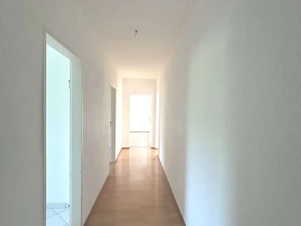 RENOVIERT - Sehr schöne 3 Zimmer Wohnung mit Balkon