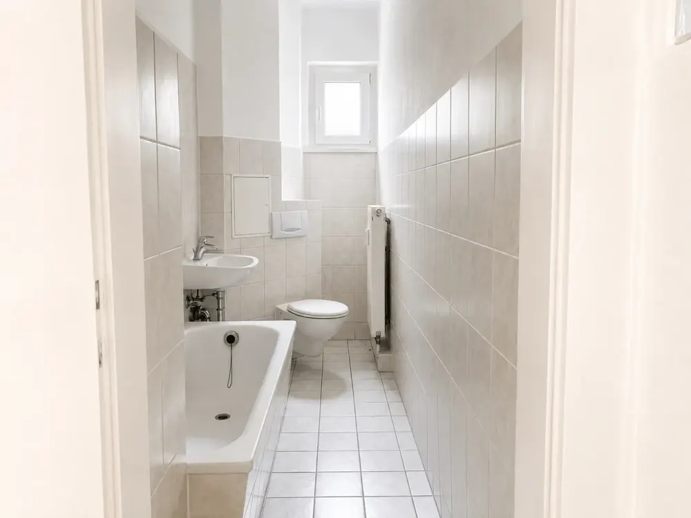 Ruhiges Wohnen mit Wohlfühlcharakter: Gepflegte 2-Raum-Wohnung mit Tageslichtbad und separater Küche